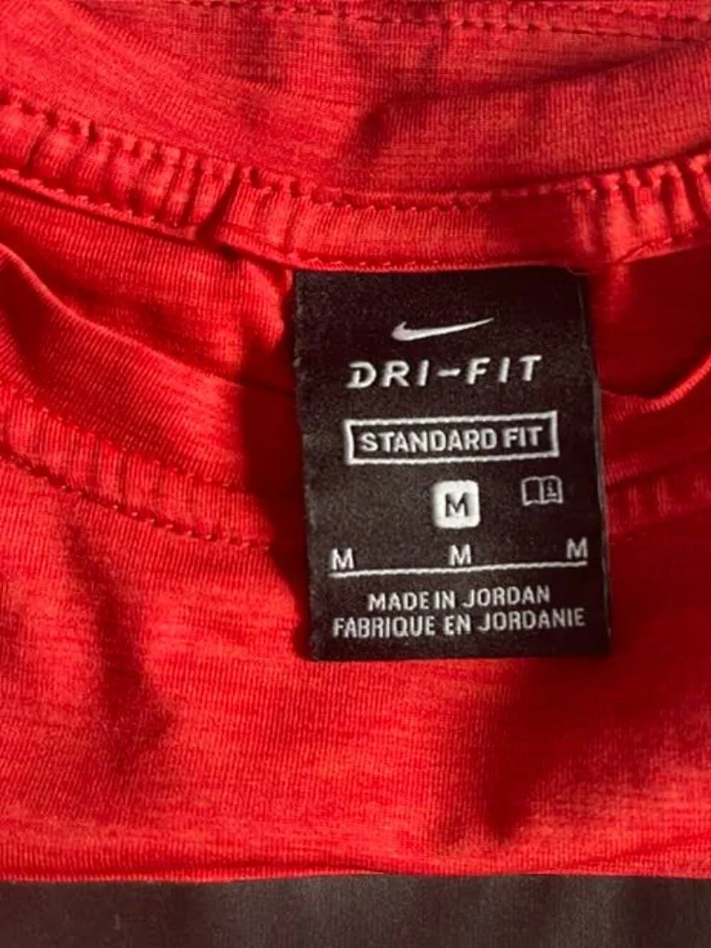 Nike Big Kids Boys Dri-FIT HBR V-Neck Short Sleeve T-Shirt Size Medium Red